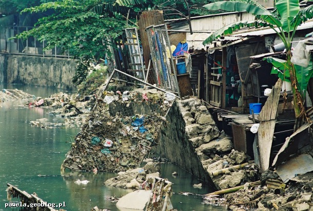 Znalezione obrazy dla zapytania filipiny slumsy